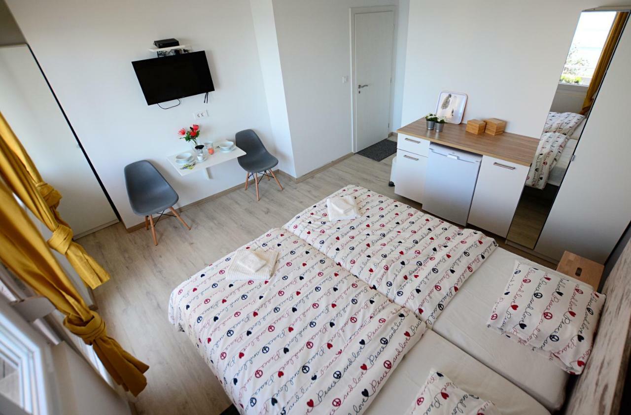 Nora Rooms Zadar Extérieur photo